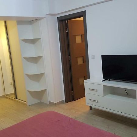 Tina Apartament 2 克拉奥华 外观 照片