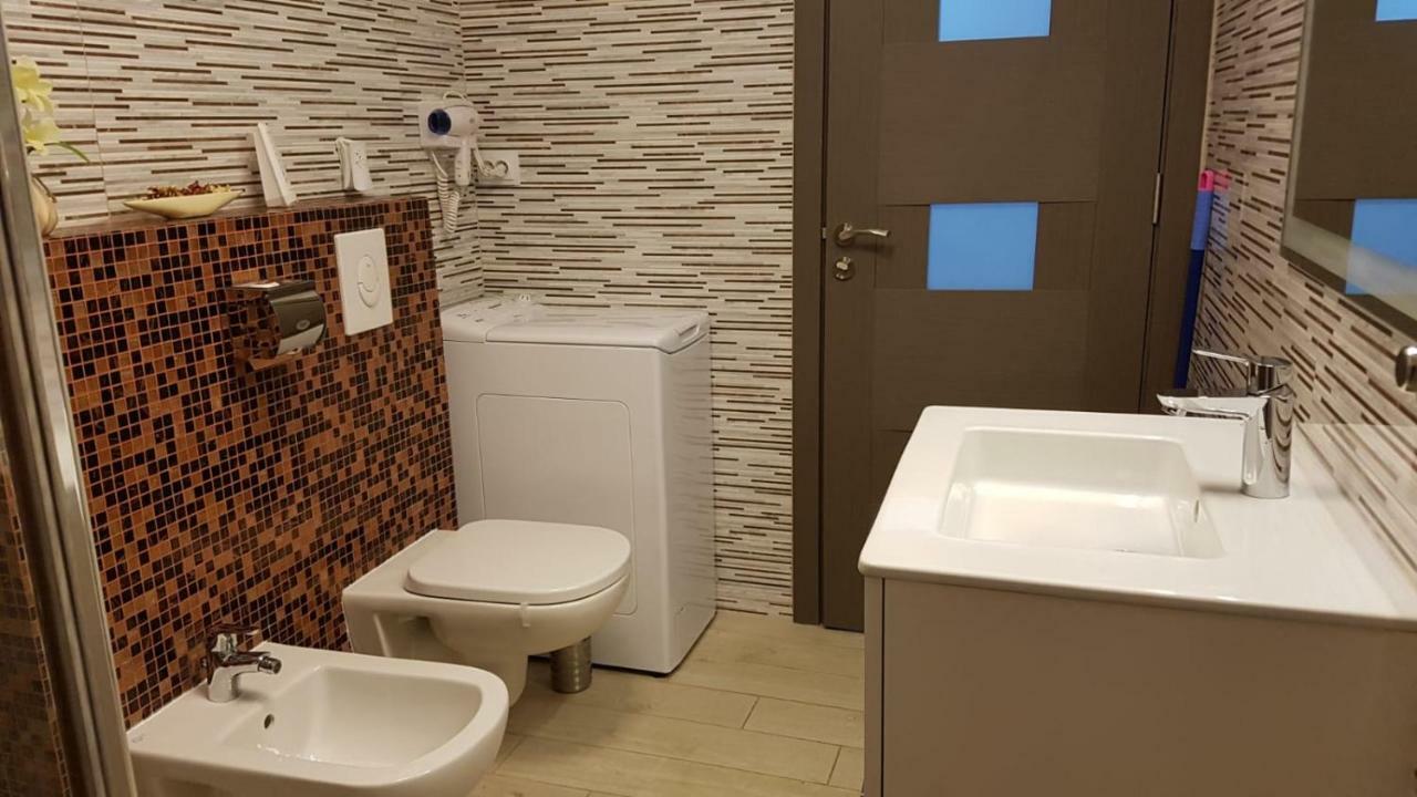 Tina Apartament 2 克拉奥华 外观 照片