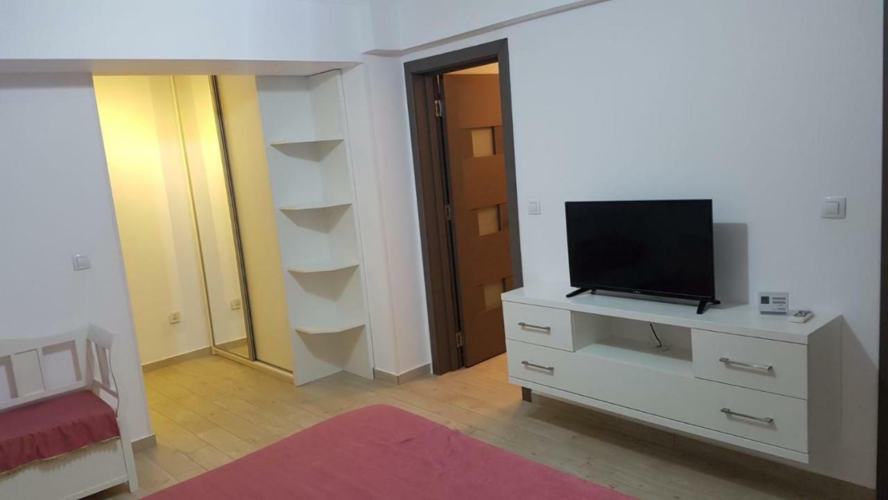 Tina Apartament 2 克拉奥华 外观 照片