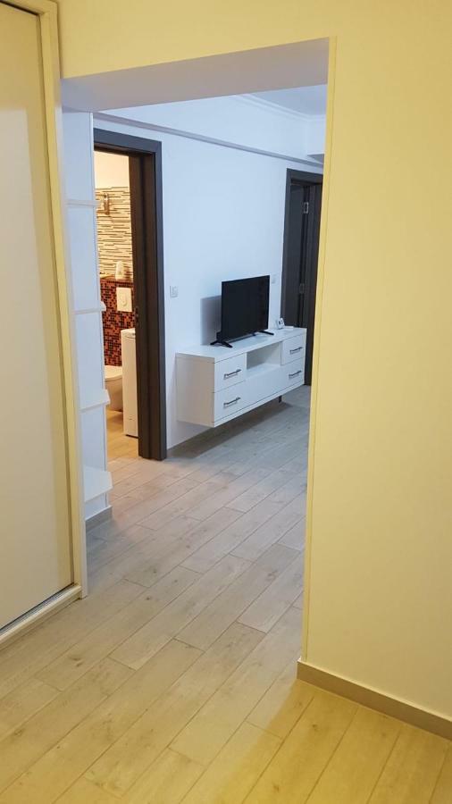 Tina Apartament 2 克拉奥华 外观 照片